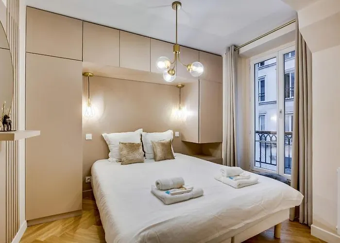 222 Allenby - Superbe A *